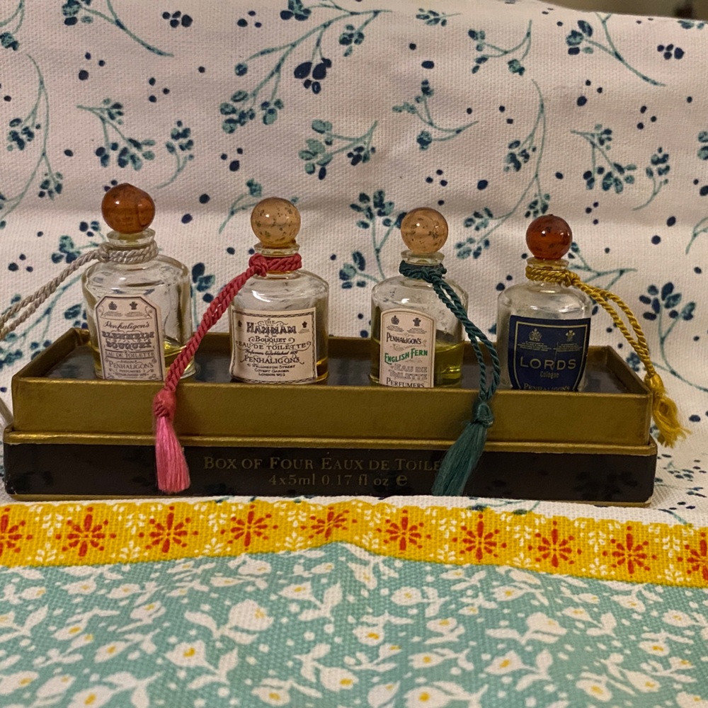 Penhaligon's Gold and Black Gift Box Set
